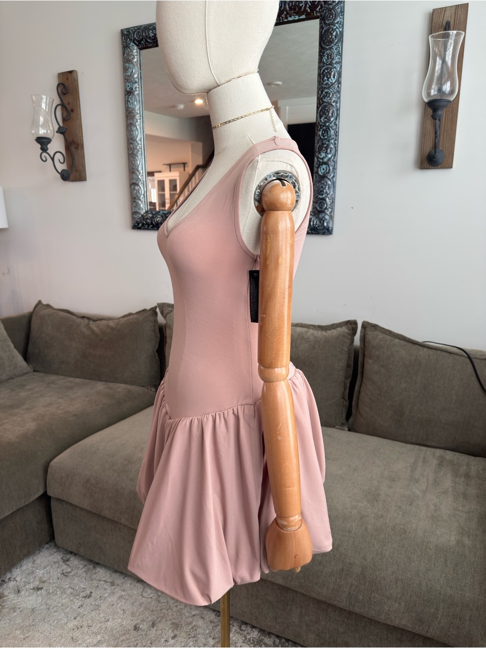 WeWoreWhat Deep V Waist Bubble Mini Dress in Blush/Pink | Size S - Picture 9 of 14